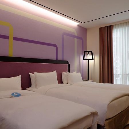 Uinn Business Hotel-Shihlin Тайпей Екстериор снимка
