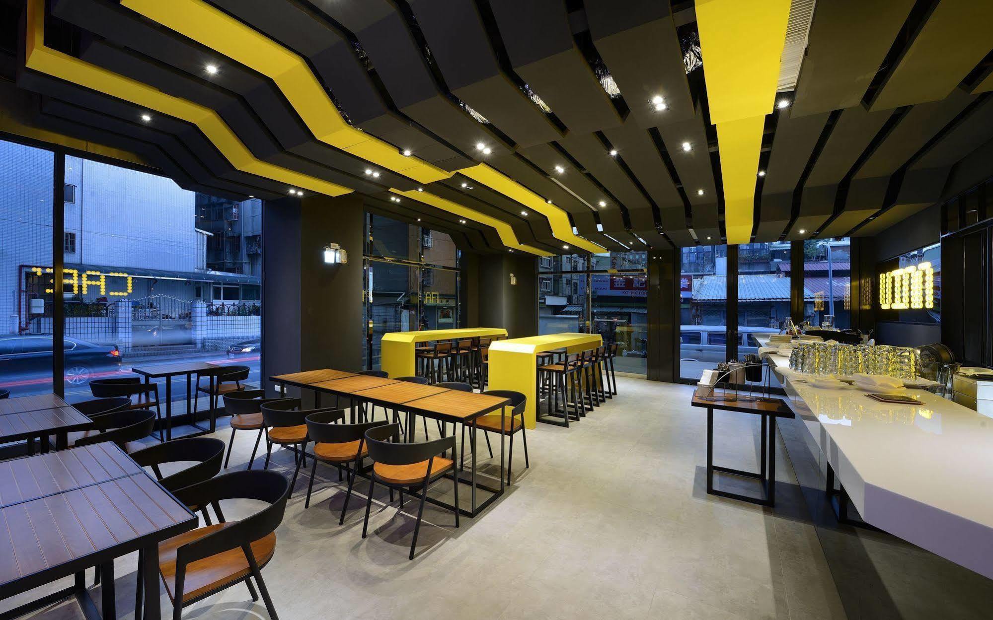 Uinn Business Hotel-Shihlin Тайпей Екстериор снимка