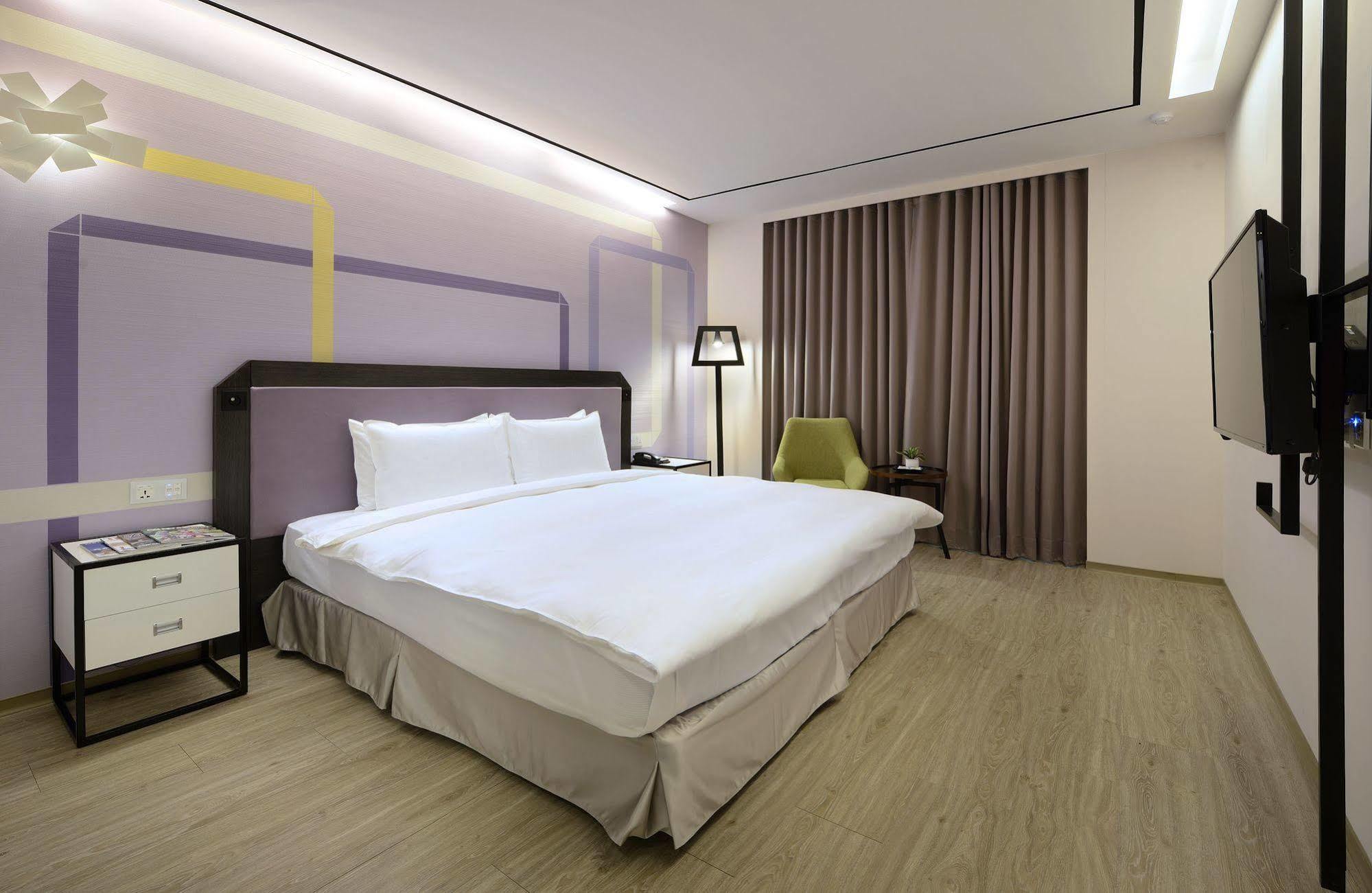 Uinn Business Hotel-Shihlin Тайпей Екстериор снимка