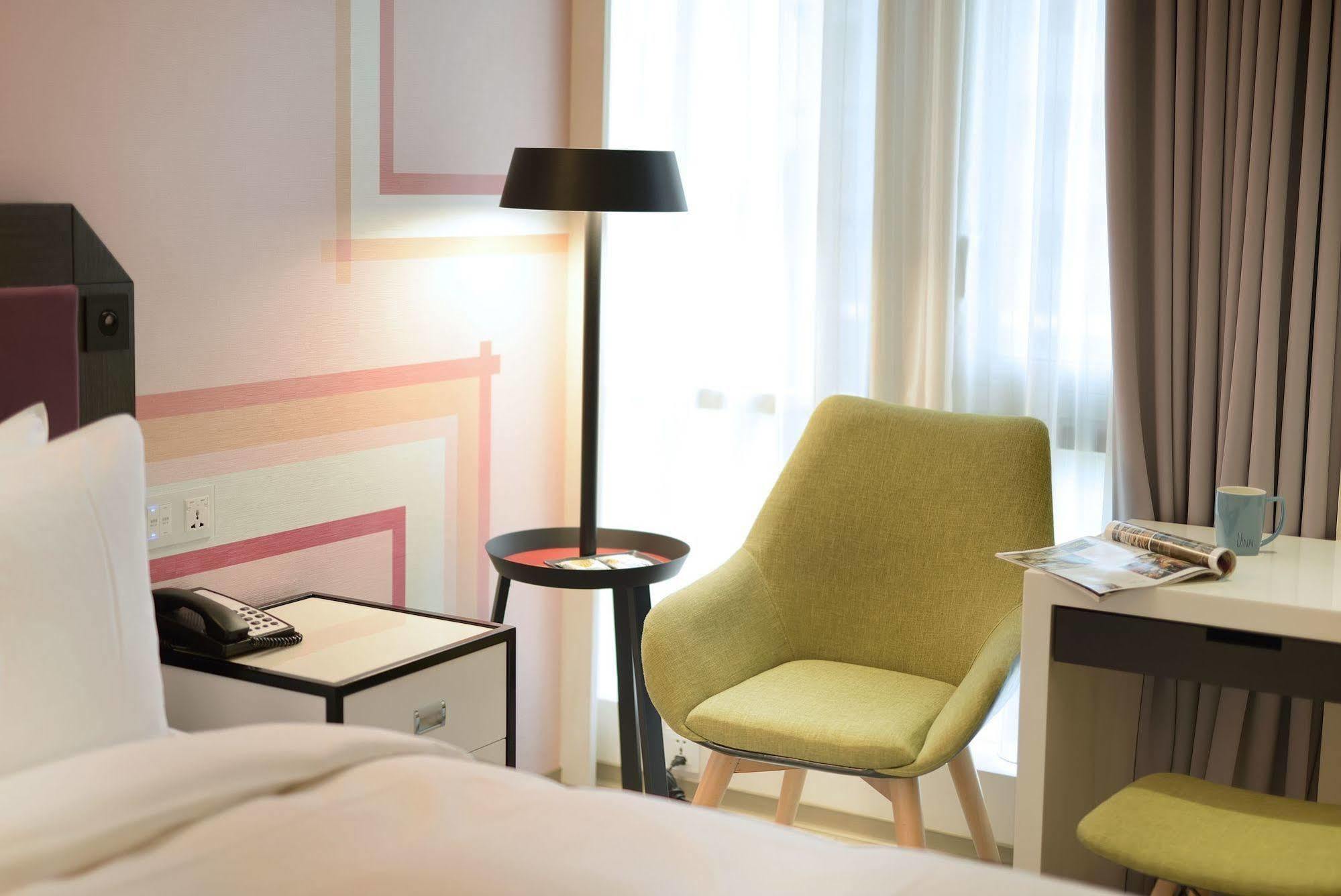 Uinn Business Hotel-Shihlin Тайпей Екстериор снимка