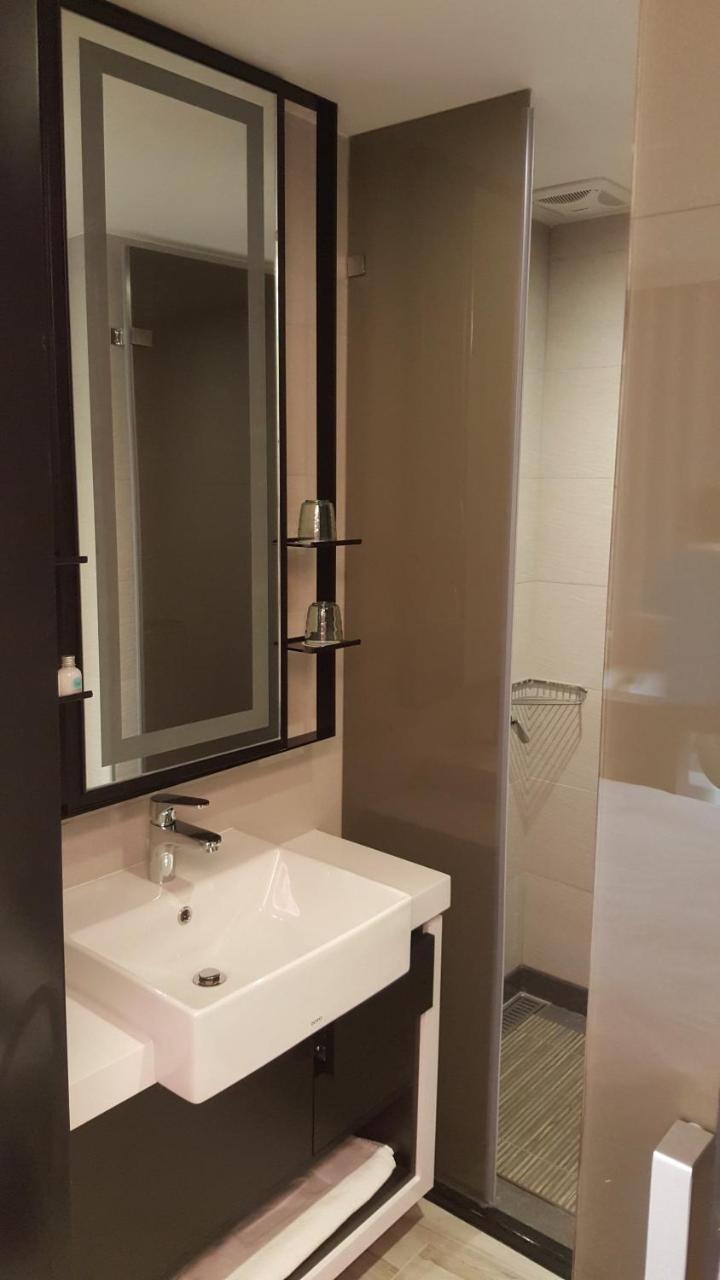 Uinn Business Hotel-Shihlin Тайпей Екстериор снимка